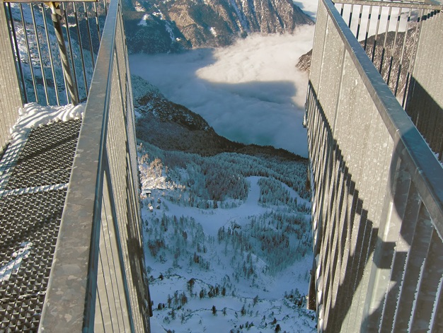 Hallstaetter See, Blick von den "5 Fingern" auf dem Krippenstein/Dachsteingebirge